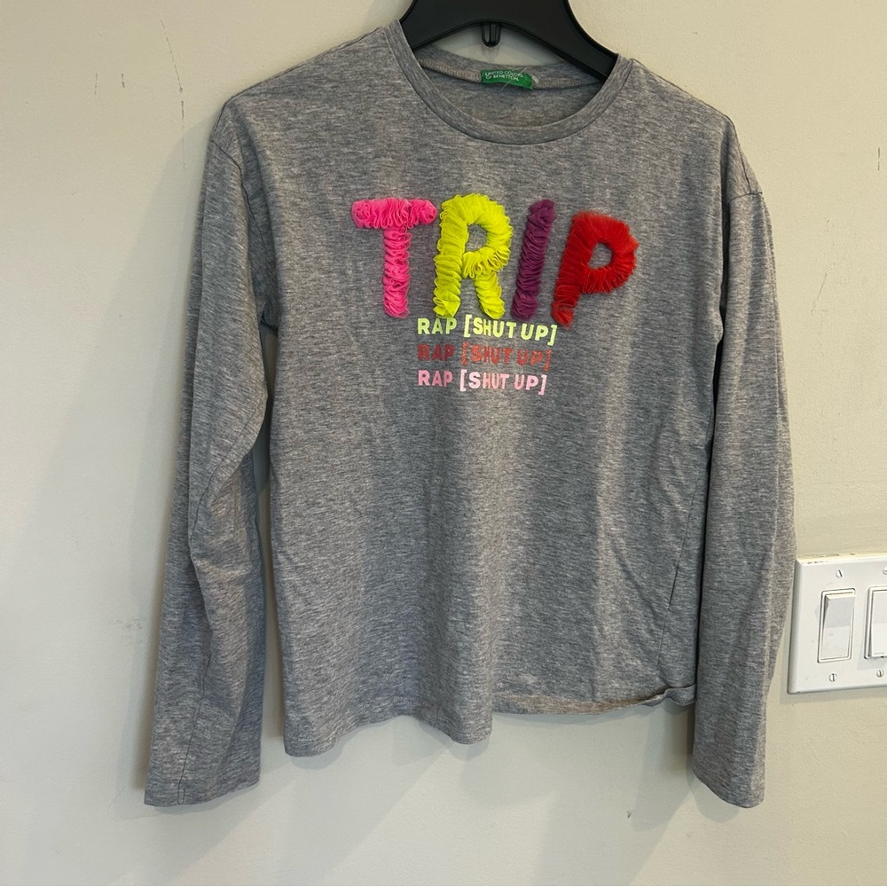 NWOT United Colors of Benetton Gray Long Sleeve Top Colorful Lettering size10-11
